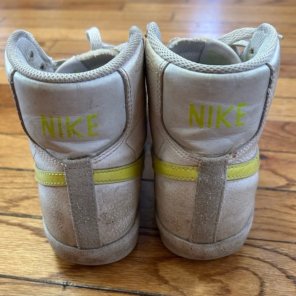 Nike Blazer Mid '77, size 6.5 W/ 5 M (37.5) - Picture 6 of 12